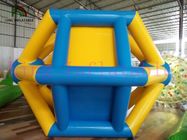Ανθεκτικό διογκώσιμο PVC συνήθειας χρώματος παιχνιδιών νερού που περπατά στον υδραυλικό τροχό με το CE εγκεκριμένο