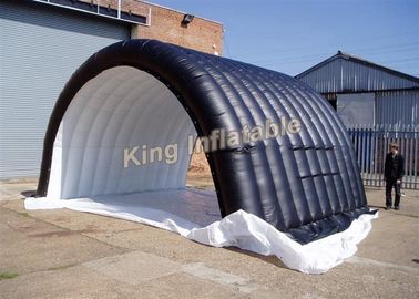 σήραγγα μουσαμάδων PVC 7*5m η άσπρη που προσαρμόστηκε για το στάδιο προσάρμοσε τη διογκώσιμη σκηνή χορτοταπήτων