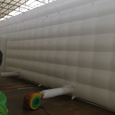 Εξωτερικό λευκό φουσκωτό Pvc νυχτερινό κλαμπ φουσκωτό νυχτερινό κλαμπ γαμήλια εκδηλώσεις πάρτι Κούβος σκηνή προς πώληση