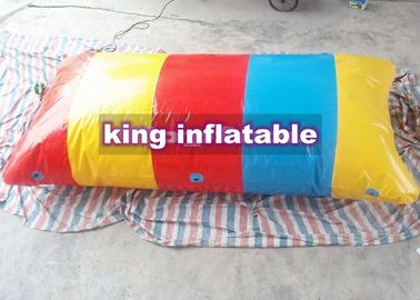Κόκκινες/κίτρινες/μπλε παιχνίδια νερού PVC 0.9mm διογκώσιμες/φωτογραφική διαφάνεια του Κρόνου με τη σφαίρα σταγόνων
