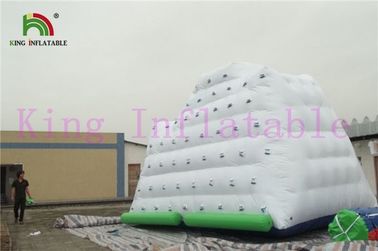 0.9mm PVC γιγαντιαίο παγόβουνο παιχνιδιών νερού μουσαμάδων άσπρο/πράσινο διογκώσιμο για το πάρκο νερού