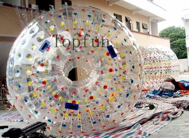 Γιγαντιαία διογκώσιμη σφαίρα Zorb ελεύθερου χρόνου συνήθειας PVC/TPU 1.0mm/0.8mm