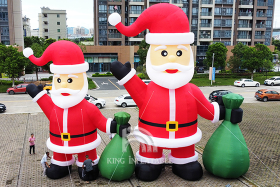 Φουσκωτές χριστουγεννιάτικες διακοσμήσεις 20 ποδιών 26 ποδιών 33 ποδιών Blow Up Santa